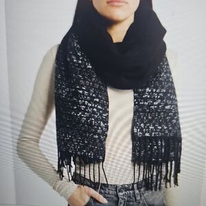 NWT Treasure & Bond Woven Fringed Scarf Jet Black 24" X 80"